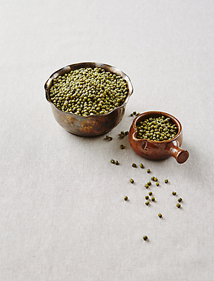 포토 JPG 식재료 회색배경 곡류 실내 사람없음 녹두 깐녹두 국내포토 백그라운드 내부 회색 파일형식