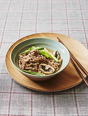 포토 JPG 실내 사람없음 버섯 소고기 양송이 불고기 쪽파 소불고기 국내포토 한식 육류 내부 파 파일형식