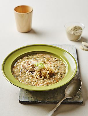 포토 JPG 밥 실내 사람없음 삼 죽 보양식 삼계탕 대파 삼계죽 찹쌀 국내포토 음식 채소 내부 쌀 파 몸보신 파일형식