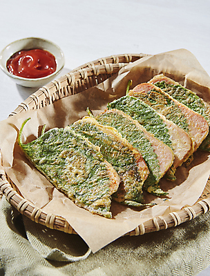 포토 JPG 사람없음 전 케첩 흰배경 햄 깻잎 부침개 부침 깻잎전 깻잎햄전 국내포토 한식 음식 백그라운드 채소 육류 흰색 소스_음식 파일형식