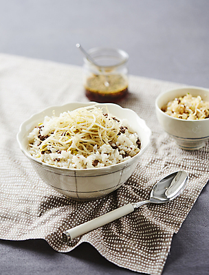 포토 JPG 회색배경 밥 사람없음 소고기 양념 간장 콩나물 콩나물밥 국내포토 음식 백그라운드 채소 육류 회색 나물 파일형식