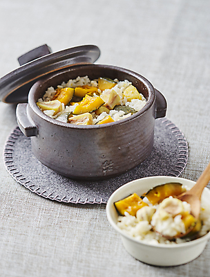 포토 JPG 회색배경 사람없음 버섯 고구마 단호박 단호박밥 돌솥밥 호박밥 국내포토 음식 백그라운드 호박 밥 뿌리채소 회색 파일형식