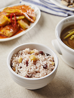 포토 JPG 한식 근접촬영 사람없음 아웃포커스 상차림 국 김치찜 영양밥 오곡밥 잡곡밥 국내포토 음식 뷰포인트 밥 촬영기법 찜 파일형식