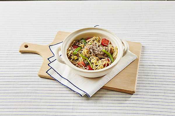 포토 JPG 방울토마토 회색배경 피망 사람없음 소고기 식탁보 볶음 콩나물 소고기볶음 콩나물볶음 국내포토 음식 백그라운드 토마토 채소 육류 회색 나물 파일형식