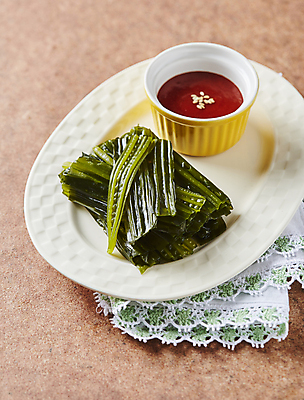 포토 JPG 사람없음 미역 숙회 초고추장 돌미역 갈색배경 미역초회 국내포토 음식 백그라운드 갈색 양념 해조류 파일형식