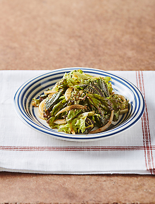 포토 JPG 한식 양파 사람없음 상추 깻잎 무침 겉절이 무침요리 갈색배경 청상추 꽃상추 국내포토 음식 백그라운드 채소 김치 갈색 파일형식