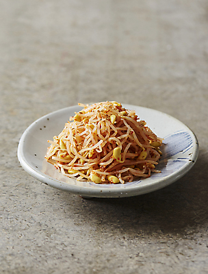 포토 JPG 회색배경 반찬 사람없음 콩나물 콩나물무침 국내포토 음식 백그라운드 채소 회색 나물 무침 파일형식