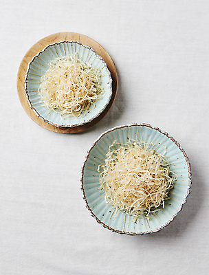 포토 JPG 반찬 사람없음 흰배경 오징어채 오징어실채볶음 국내포토 음식 백그라운드 흰색 건어물 파일형식