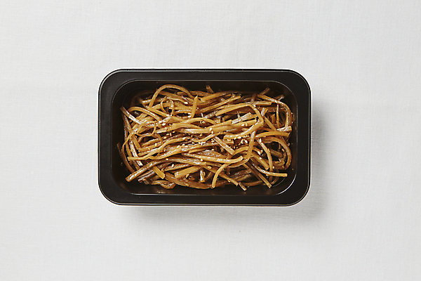 포토 JPG 반찬 사람없음 흰배경 우엉 우엉조림 국내포토 음식 백그라운드 채소 흰색 조림 파일형식