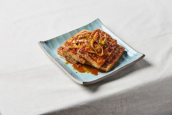 포토 JPG 반찬 사람없음 흰배경 매움 두부 두부조림 국내포토 음식 백그라운드 흰색 맛 조림 파일형식