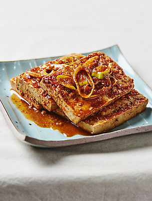 포토 JPG 반찬 사람없음 흰배경 매움 두부 조림 두부조림 국내포토 음식 백그라운드 흰색 맛 파일형식