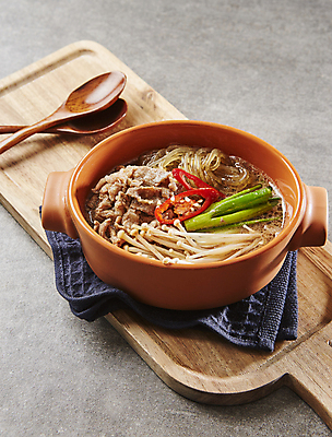 포토 JPG 고추 사람없음 뚝배기 팽이버섯 불고기 당면 뚝배기불고기 불고기뚝배기 소불고기 국내포토 한식 채소 버섯 파일형식