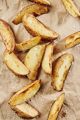 포토 JPG 디저트 감자 실내 사람없음 감자요리 웨지감자 갈색배경 국내포토 음식 백그라운드 채소 내부 갈색 파일형식