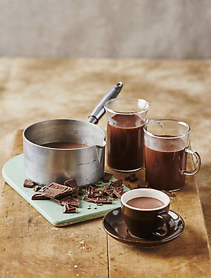 포토 음료 음식 백그라운드 주방용품 디저트 내부 초콜릿 맛 솥 파일형식 달콤 도마 나무배경 냄비 JPG 실내 사람없음 다크초콜릿 코코아 국내포토