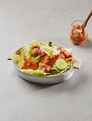 포토 JPG 회색배경 실내 사람없음 샐러드 토마토소스 건강식 국내포토 음식 백그라운드 내부 회색 소스_음식 파일형식