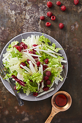 포토 JPG 포크 실내 사람없음 하이앵글 샐러드 건강식 과일샐러드 나무배경 국내포토 식기 음식 뷰포인트 백그라운드 내부 파일형식