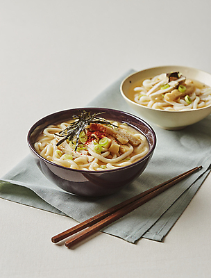 포토 JPG 실내 사람없음 흰배경 우동 유부우동 일본음식 국내포토 음식 백그라운드 내부 흰색 면류 파일형식