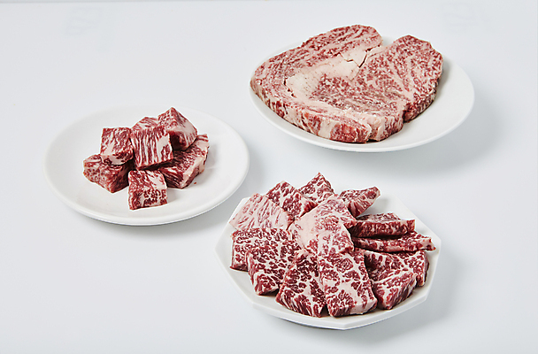 포토 JPG 식재료 실내 생고기 육류 사람없음 소고기 흰배경 등심 살치살 국내포토 백그라운드 내부 흰색 파일형식