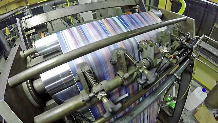 식물 산업 종이 컬러 공장 모션 잉크 주택 사람없음 책 상점 기계 장비 도구 업무 판넬 작업실 신문 제조 잡지 인쇄 속도 상업 언론 출판 4K MP4 해외동영상 클립영상 공업 건물 간행물 작업 뉴스 동영상 파일형식