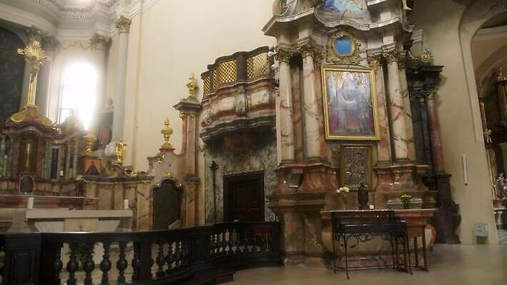 유럽 사람없음 교회 예수 러시아 신성 리투아니아 사당 소비에트 숭배 4K MP4 해외동영상 클립영상 나라 종교건축 건물 신_종교 동영상 파일형식