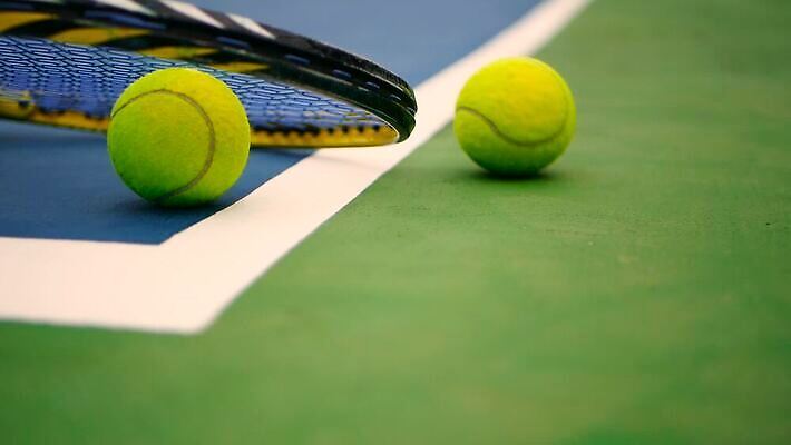 직업 라이프스타일 선 줄 스포츠 백그라운드 컨셉 밭 공 모션 놀이 표면 건강 경기 사람없음 야외 초록색 운동 노란색 경쟁 장비 도전 테니스 게임 흰색 라켓 오픈 그물 닫기 소프트포커스 점토 땅바닥 법정 여의주 토너먼트 MOV 해외동영상 클립영상 스포츠용품 컬러 농업 바닥 촬영기법 생활 구기 동영상 파일형식