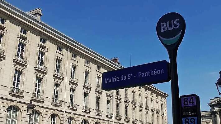 유럽 문화 여행 건축양식 하늘 버스 사람없음 건물 도시풍경 교회 탑 프랑스 바위 무덤 기둥 도시 사찰 역사 클래식 심볼 사인 타운 천연기념물 프랑스어 그만 랜드마크 수도권 옛날 파리(프랑스) MP4 해외동영상 클립영상 문자 건축물 건축 나라 육상교통 컨셉 종교건축 대중교통 풍경 돌_바위 지역 동영상 파일형식