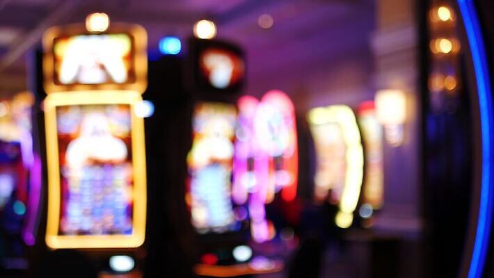 추상 경사 사람없음 장식 빛 미국 우승 재산 고급 도박 선택 야간 소프트포커스 심볼 카지노 하이테크 빛망울 광 마카오 잭팟 카피스페이스 4K MP4 해외동영상 클립영상 자연요소 컨셉 북아메리카 무늬 기술 촬영기법 금융 공백 최고 동영상 파일형식