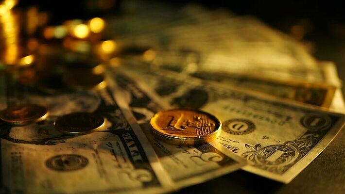 종이 백그라운드 지폐 돈 비즈니스 성공 사람없음 금융 경제 쌓기 달러 금속 동전 검은색 쪽지 미국 거래 저축 유로 시장 재산 황금 암호 계획 은퇴 심볼 투자 상업 이익 회계 관심 센트 투자자 MOV 해외동영상 클립영상 컬러 컨셉 북아메리카 모션 재질 동영상 파일형식