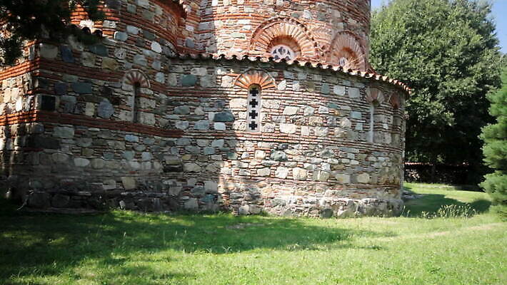전통 꽃 기독교 종교 여행 자연 사람없음 관광지 교회 문 복도 역사 아빠 대문 수도원 덩어리 마케도니아 발칸반도 비잔틴 옛날 파라다이스 MOV 해외동영상 클립영상 식물 가족 종교건축 건물 생태계 동영상 제국 파일형식 남유럽