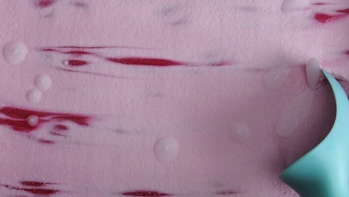 행복 음식 분홍색 백그라운드 패턴 공 벽지 딸기 표면 아이스크림 디저트 사탕 종류 사람없음 여름 과자 냉동 얼음 우유 추위 신선 달콤 맛 상품 시원함 컨테이너 먹기 크림 오브젝트 국자 상쾌 부드러움 테이크아웃 칼로리 원뿔 젤라또 핸드메이드 카피스페이스 맛있는 4K MP4 해외동영상 슬로모션 클립영상 자연요소 도형 계절 감정 산업 컬러 컨셉 무늬 과일 모션 주방용품 유제품 촬영기법 공백 감각 동영상 파일형식