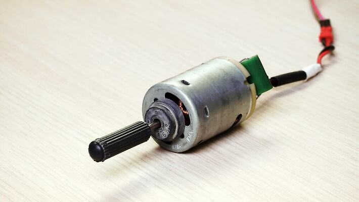 모델 산업 부분 모션 사람없음 장난감 금속 힘 기계 장비 운전 닫기 작음 오브젝트 회전 엔진 정비공 기어 모터 감싸기 도르래 미니 전압 현재 4K MP4 해외동영상 클립영상 컨셉 재질 기술자 크기 동영상 파일형식