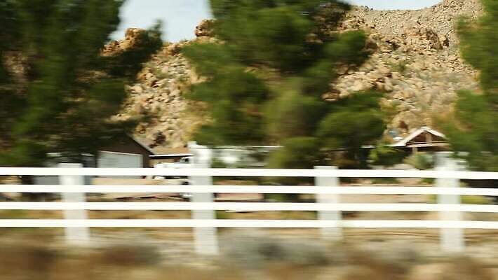여행 창문 자동차 자연 산 건조 항해 풍경 사람없음 옆모습 미국 운전 사막 자유 고속도로 황무지 분위기 땅 인도인 탈출 지역 가뭄 안심 애리조나 그랜드캐니언 루트 방법 벌거벗은 자동 불모지 4K MP4 해외동영상 클립영상 외국인 도로 육상교통 뷰포인트 컨셉 북아메리카 배_교통 모션 날씨 육류 동양인 생태계 동영상 파일형식