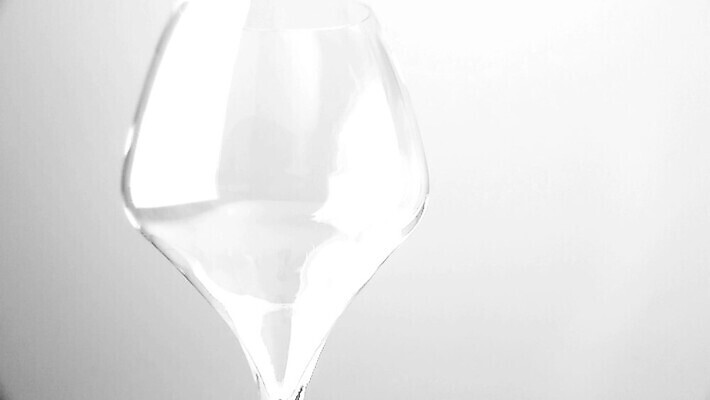 문화 음료 백그라운드 모션 기념 주류 사람없음 빨간색 와인 소용돌이 흰색 알코올 바 오픈 붓기 맛 떨어짐 포도밭 느림 고립 메를로 양조 양조장 옛날 스플래쉬 MOV 해외동영상 슬로모션 클립영상 컬러 컨셉 밭 촬영기법 회오리 동영상 파일형식