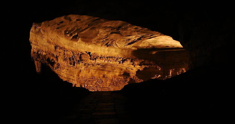 공원 벽 여행 백그라운드 자연 산 풍경 사람없음 내부 빛 어둠 폭포 수확 골동품 게 바위 동굴 숲 지하 내추럴 랜드마크 석회암 전국 지질 4K MOV 해외동영상 클립영상 공공시설 농업 갑각류 암석 돌_바위 생태계 동영상 파일형식