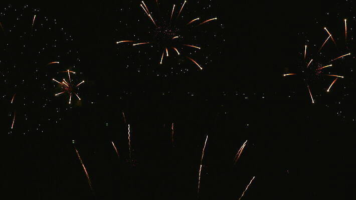 기념일 행복 백그라운드 크리스마스 벽지 하늘 불 추상 휴가 불꽃 새로움 새해 기념 폭죽 불꽃놀이 이벤트 사람없음 빛 컬러풀 파티 축제 어둠 축하 생일 황금 야간 폭발 연도 쇼 해피뉴이어 파열 고립 광 독립기념일 진짜 4K MOV 해외동영상 클립영상 자연요소 감정 컬러 컨셉 무늬 놀이 새해인사 동영상 독립 파일형식