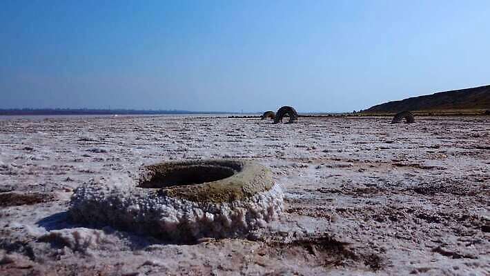 호수 바다 백그라운드 자연 사람없음 야외 물 흰색 약초 크리스탈 휴양지 진흙 결정체 지구온난화 내추럴 우크라이나 짠맛 오데사 4K MP4 해외동영상 클립영상 자연요소 유럽 컬러 장소 풀_식물 맛 광석 생태계 동영상 기후변화 파일형식
