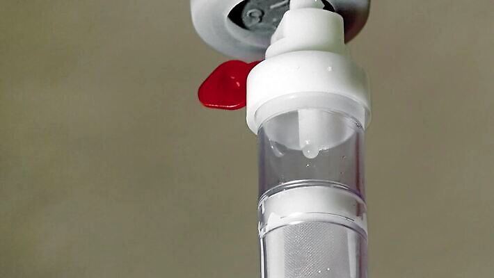 백그라운드 가방 건강 병원 사람없음 치료 약 고통 흐름 환자 긴급 고리 수술 떨어짐 질병 사건 튜브 암 외과 해결 정맥 돌봄 치유 투입 살균 4K HD MP4 해외동영상 클립영상 잡화 감정 컨셉 의학 모션 혈관 동영상 파일형식