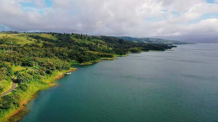 호수 자연 산 안테나 사람없음 야외 초록색 물 미국 황무지 중앙아메리카 숲 열대우림 동영상 내추럴 항공촬영 드론 랜드마크 코스타리카 4K MOV 해외동영상 클립영상 자연요소 뷰포인트 컬러 북아메리카 통신 아메리카 생태계 파일형식