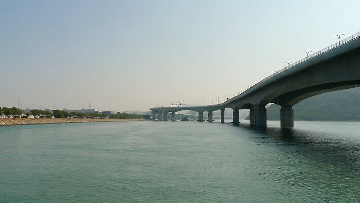 공공시설 아시아 바다 섬 여행 통신 교통시설 사람없음 야외 물 파란색 여행객 중국 수로 홍콩 기간 마카오 프로젝트 수평선 4K MOV 해외동영상 클립영상 자연요소 나라 컬러 교통 사람 시설 동영상 파일형식