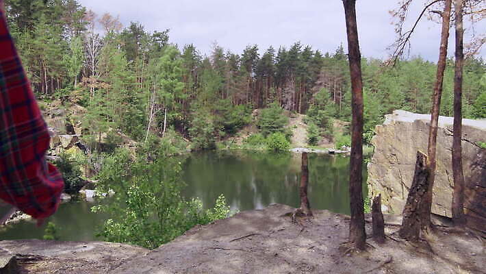나무 라이프스타일 응시 남자 종이 도로 호수 여행 지도 배낭 자연 산 한명 서기 사람 취미 야외 여행객 골짜기 봄 등산 하이킹 잡기 숲 확인 백패커 산악가 오리엔테이션 원정 캡모자 하이커 4K MOV 해외동영상 클립영상 식물 모자_잡화 1 시선 계절 길 가방 교통시설 모션 레저 생활 트래킹 생태계 동영상 파일형식