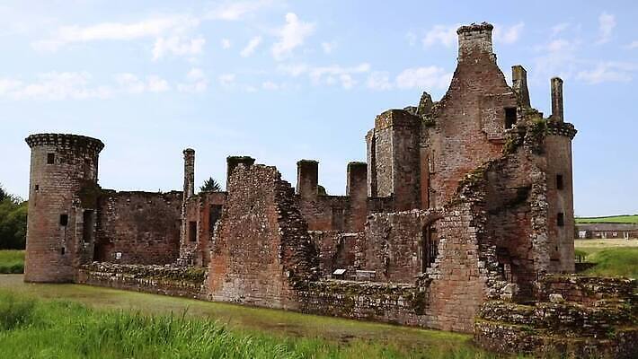 유럽 문화 벽 여행 건축양식 하늘 영국 잉글랜드 풍경 사람없음 야외 건물 목재 여행객 탑 수확 골동품 바위 성 방어 중세 역사 재산 오브젝트 폐허 군용 전쟁 대포 동영상 랜드마크 옛날 스코틀랜드 MOV 해외동영상 클립영상 나무 건축물 건축 나라 무기 농업 재료 군대 어류 사람 금융 돌_바위 파일형식