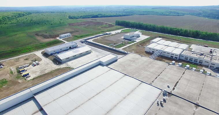 식물 외관 공원 산업 도로 비즈니스 건축양식 공장 지붕 거리 주택 안테나 사람없음 야외 건물 쇼핑 금속 화물 도시 센터 제조 정상 큼 쇼핑몰 창고 시설 상업 수납 항공촬영 분배 4K MOV 해외동영상 클립영상 건축물 공공시설 건축 길 뷰포인트 통신 공업 교통시설 재질 운송업 크기 동영상 파일형식