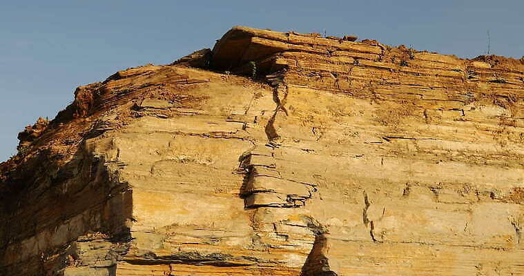 모양 디자인 컬러 조각 과학 백그라운드 패턴 자연 산 사람없음 장식 갈색 금속 수확 거친 동굴 크리스탈 광석 보석 철 발굴 달빛 언덕 질감 꼬리 날것 대리석 다이아몬드 치수 깊이 지질학 호러 화강암 니켈 4K MOV 해외동영상 클립영상 교육 무늬 농업 재료 재질 달 암석 원소 생태계 공포 동영상 파일형식