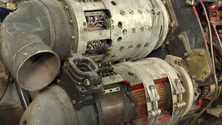 백그라운드 자동차 사람없음 내부 금속 기계 블록 수확 만 휘발유 고장 버리기 묘사 부식 엔진 정비공 유지 연소 그런지 깨짐 옛날 자동 4K MOV 해외동영상 클립영상 육상교통 컨셉 농업 모션 재질 기술자 석유 동영상 파일형식