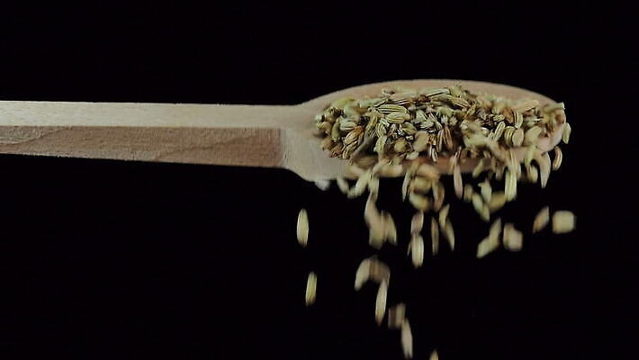 음식 백그라운드 패턴 재료 자연 건조 건강 요리 씨앗 사람없음 주방 검은색 신선 양념 조미료 맛 정상 가루 먹기 허브 향신료 준비 유기농 질감 매움 날것 향기 냄새 아로마 향료 향 레시피 내추럴 회향 MOV 해외동영상 클립영상 식물 웰빙 컬러 컨셉 무늬 모션 생태계 동영상 향미료 파일형식