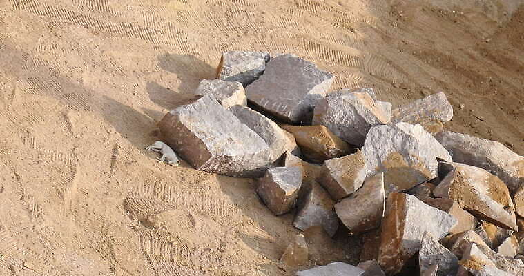 모양 디자인 컬러 조각 과학 백그라운드 패턴 자연 산 사람없음 장식 갈색 금속 수확 거친 동굴 크리스탈 광석 보석 철 발굴 달빛 언덕 질감 꼬리 날것 대리석 다이아몬드 치수 깊이 지질학 호러 화강암 니켈 4K MOV 해외동영상 클립영상 교육 무늬 농업 재료 재질 달 암석 원소 생태계 공포 동영상 파일형식