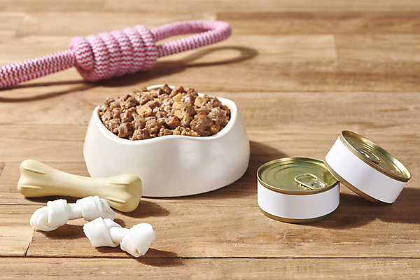 포토 JPG 스튜디오촬영 실내 사람없음 장난감 먹이 유기농 통조림 개껌 개밥그릇 개뼈다귀 개사료 애견간식 목업 펫푸드 나무배경 캔사료 국내포토 그릇 웰빙 백그라운드 내부 애견용품 파일형식