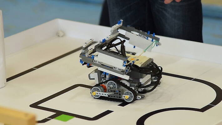 학생 교육 길 어린이 선 과학 교실 학교 모션 수업 사람없음 스터디 도전 발표 로봇 재판 공학 방법 프로젝트 MOV 해외동영상 클립영상 사람 학습 법 동영상 파일형식