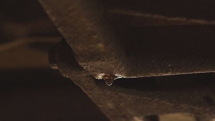 구름 파도 백그라운드 모션 자동차 표면 추상 사람없음 검은색 흐름 가을 흰색 방울 물방울 액체 변화 닫기 떨어짐 기름 소프트포커스 아래 질감 느림 화학물질 4K 유체 인트로 MOV 해외동영상 슬로모션 클립영상 자연요소 계절 음식 육상교통 바다 컬러 컨셉 무늬 촬영기법 장식 화학 방향 위치 동영상 파일형식