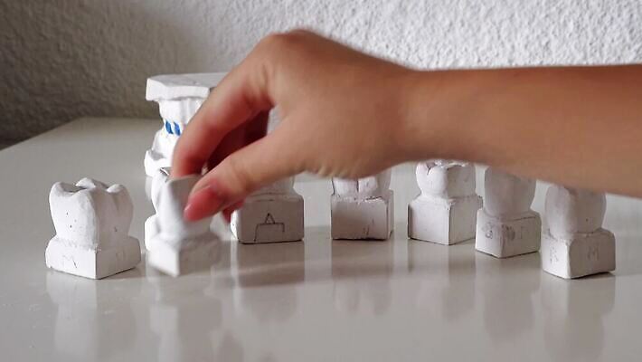 모델 직업 손 백그라운드 왕관 건강 치과 병원 사람 치료 약 3D 장비 의사 흰색 입 실험실 치아 치과의사 외과 턱 틀니 돌봄 백자 보철 썩음 인공 치아교정 4K 구강학 MP4 해외동영상 클립영상 컬러 의학 모션 실험 신체부위 의료진 도자기 소화기관 디지털합성 교정 동영상 파일형식